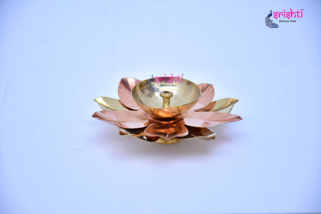 ISKBU-Brass Lotus Agal Diya-M06 (ISMM0040)