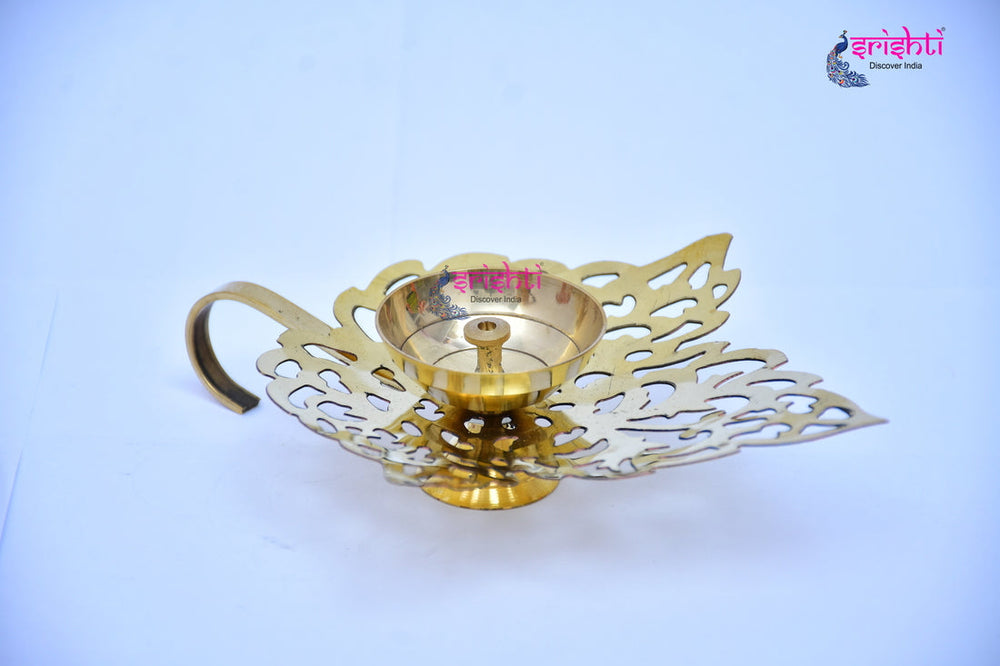 ISKBU-Brass Agal Diya With Handle-M03 (ISMM0038)