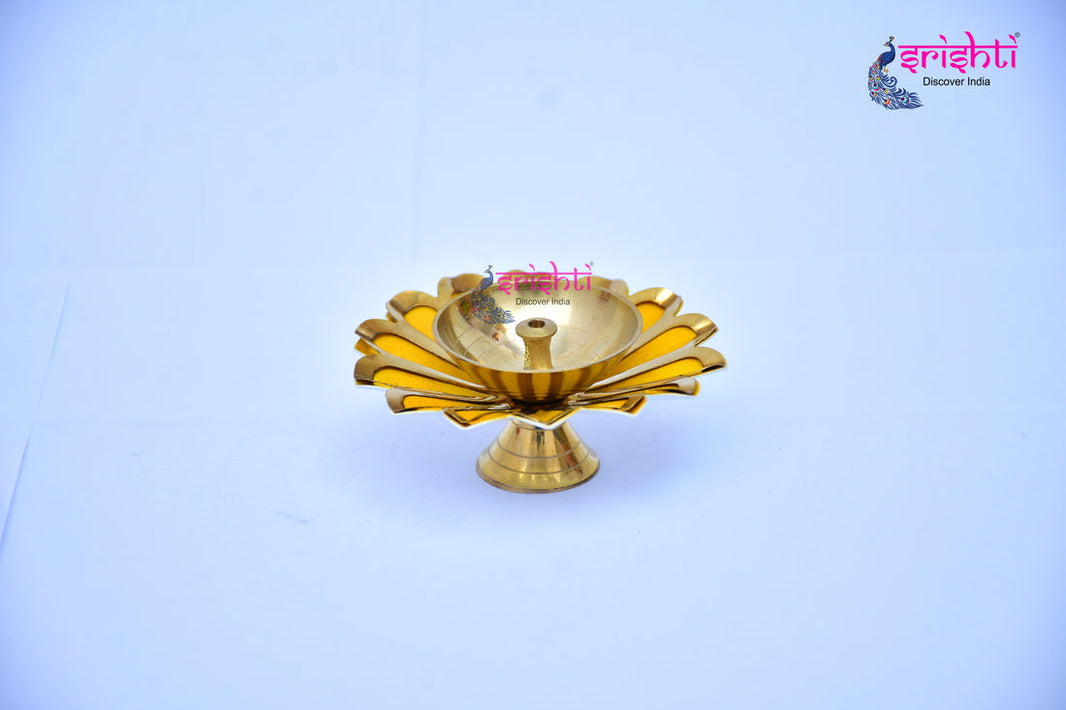 ISKBU-Brass Lotus Agal Diya-M08 (ISMM0045)