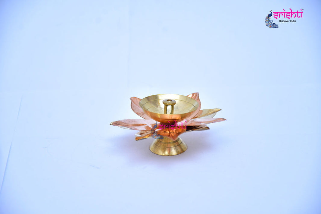 ISKBU-Brass Lotus Agal Diya-M05 (ISMM0039)