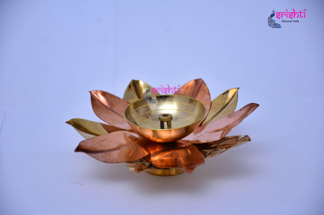 ISKBU-Brass Lotus Agal Diya-M07 (ISMM0041)