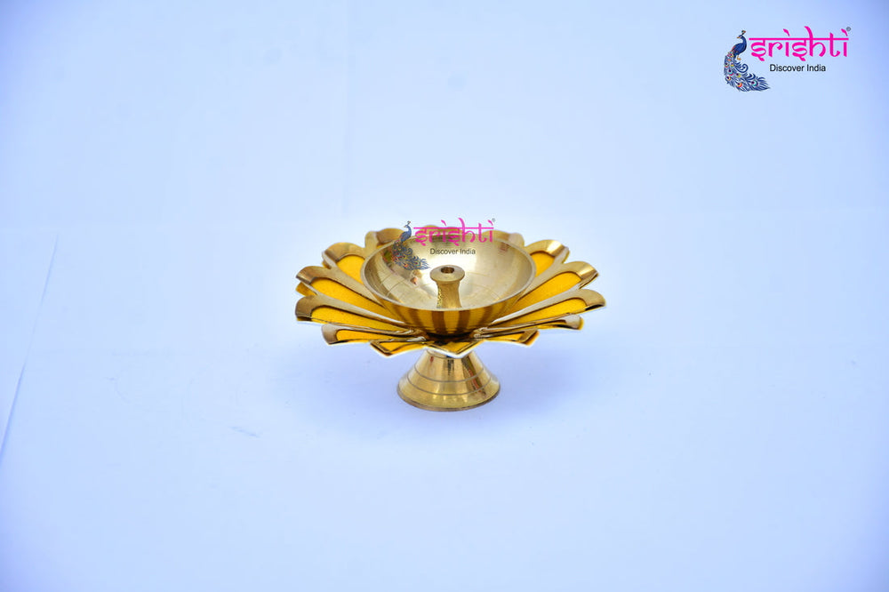 ISKBU-Brass Lotus Agal Diya-M08 (ISMM0045)